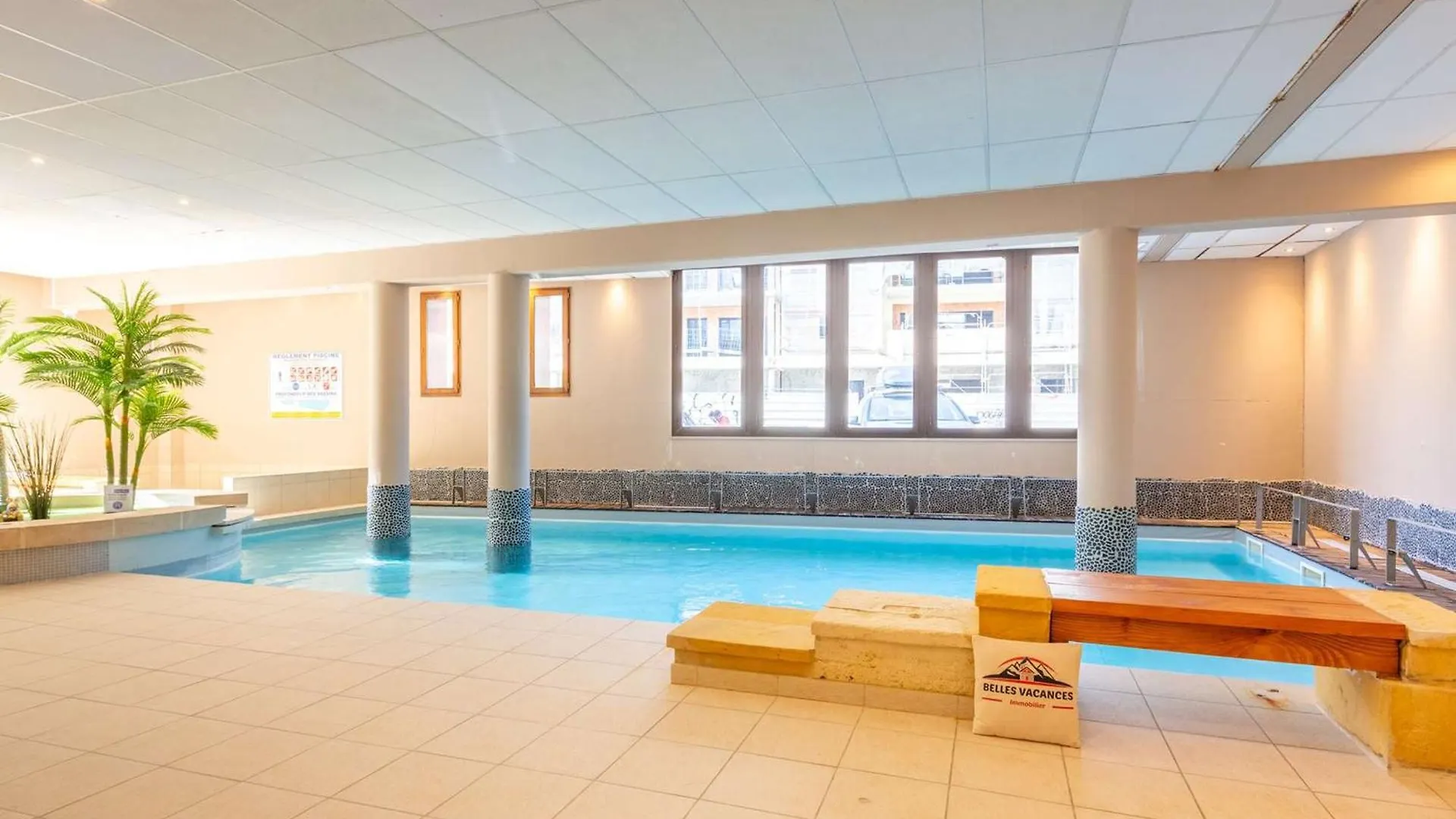 Appartement Prestige Centre-Ville Avec Piscine, Sauna, Parking Et Ascenseur - Fr-1-296-298 Saint-Lary-Soulan 0*,  France